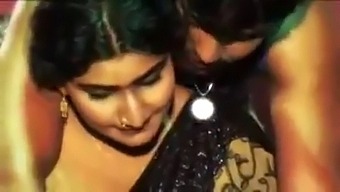 Sizzling Indian Mature Lady From Tamil Nadu