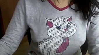 Arab Webcam Girl With Big Tits
