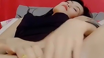 How Long Will You Satisfy My Foot Fetish?