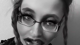 Submissive Lover With Sexual Addiction