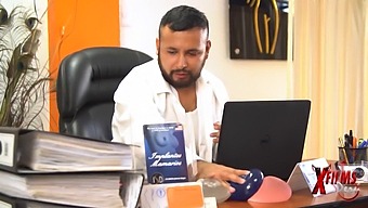 A Peruvian Custodian Pretends To Be A Physician To Stimulate A Voluptuous Venezuelan