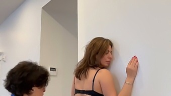 Hd Video Of Big Boobed Milf Getting Fucked On Booking Trip